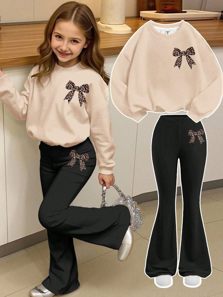 Long Sleeve Oversize Sweatshirt with Chitta Print Bow And Simple Black Little Bow